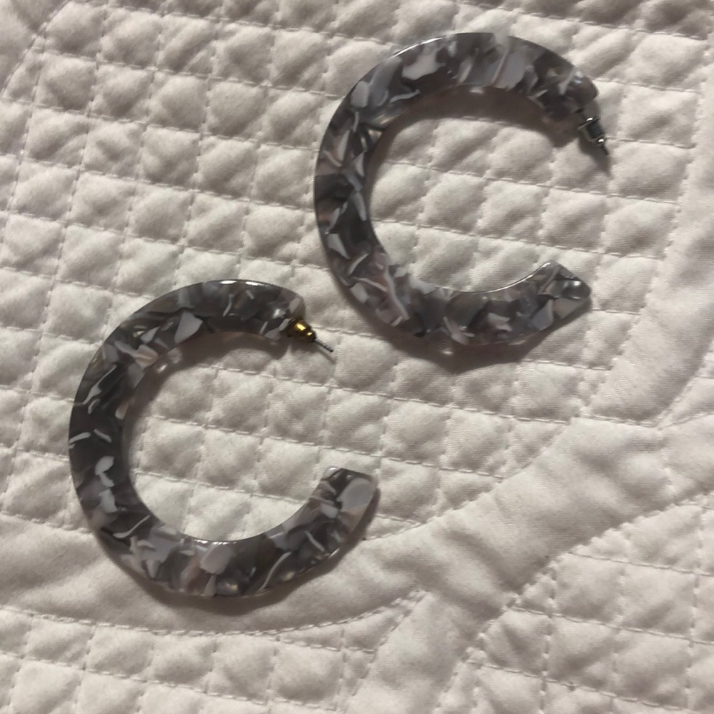 Gray and white acetate earrings